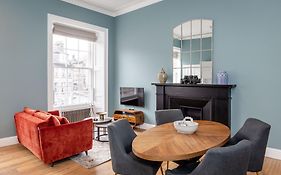 Dragon Suites Luxury Apartments At 9 Albyn Place