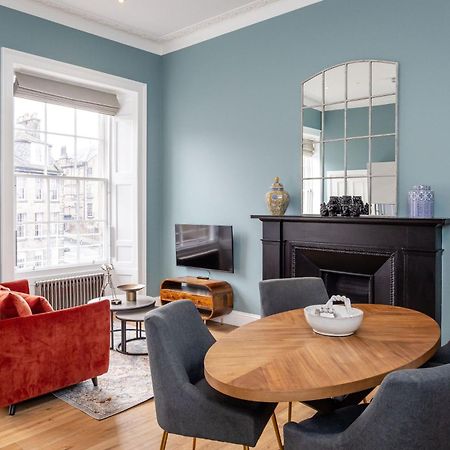 Dragon Suites Luxury Apartments At 9 Albyn Place Edinburgh Exterior photo
