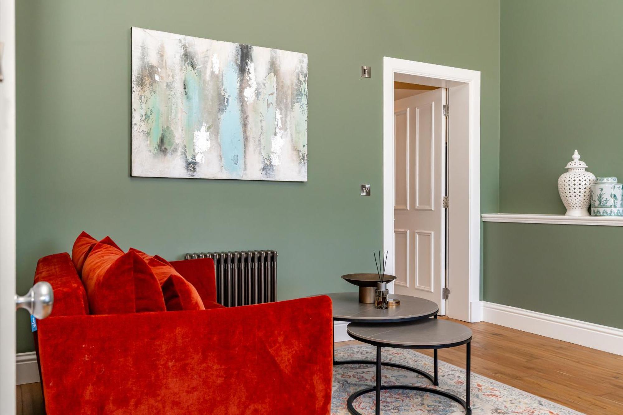 Dragon Suites Luxury Apartments At 9 Albyn Place Edinburgh Exterior photo
