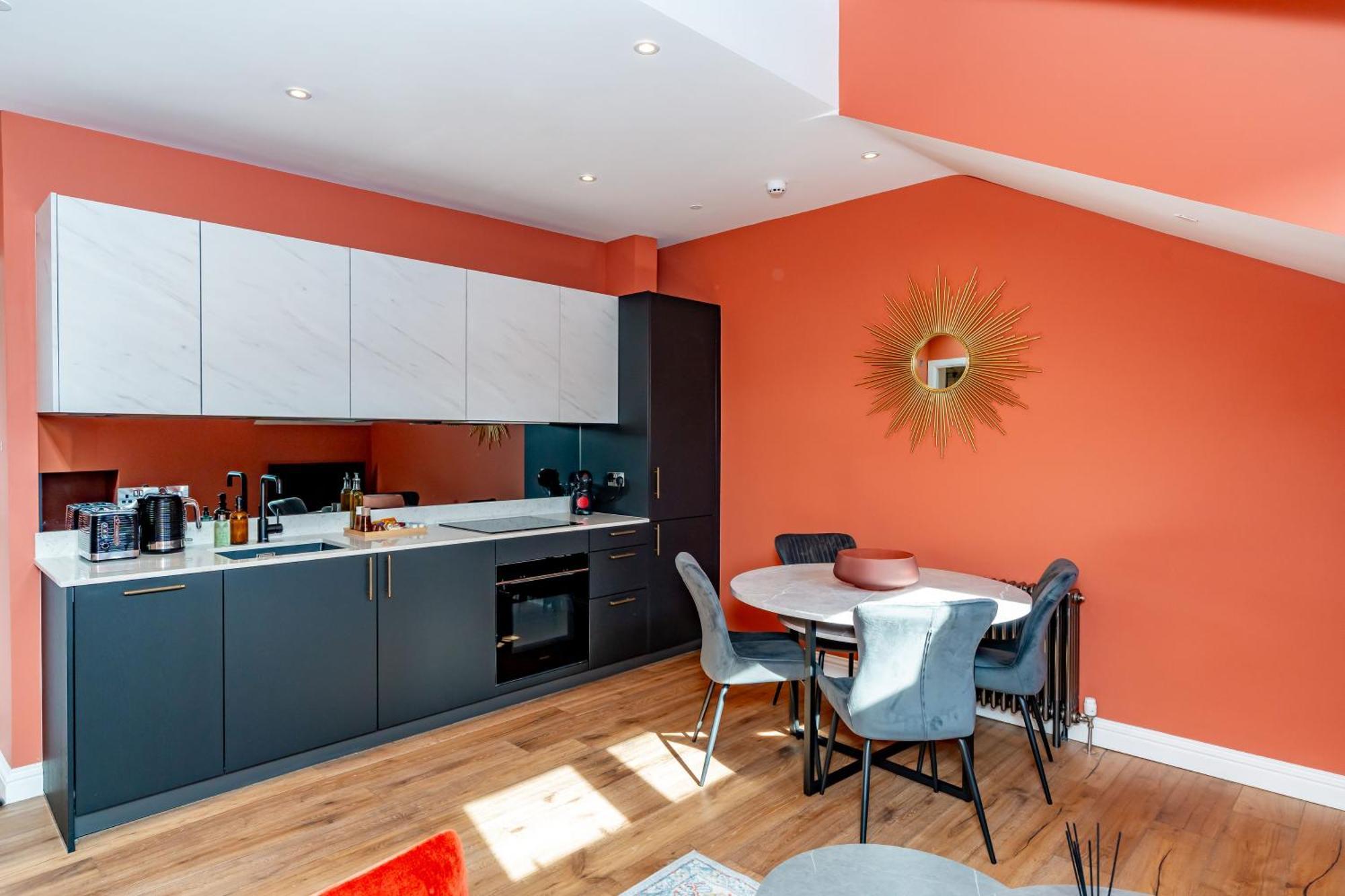 Dragon Suites Luxury Apartments At 9 Albyn Place Edinburgh Exterior photo