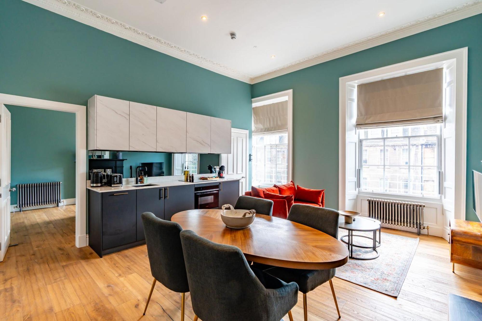 Dragon Suites Luxury Apartments At 9 Albyn Place Edinburgh Exterior photo